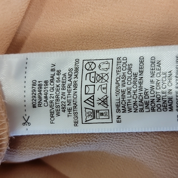 Forever 21 Blush Colored Button-up Sheer Blouse Size Small - Picture 7 of 11